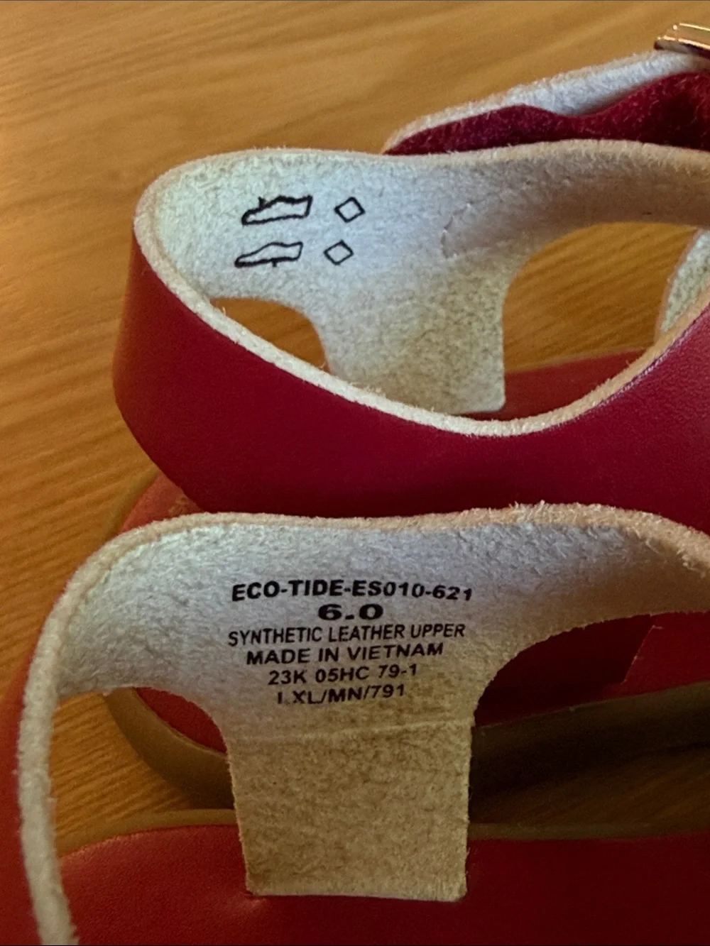 Footmates ECO-TIDE - ES010-621 - APPLE RED MICRO Water Sandal 6 Toddler